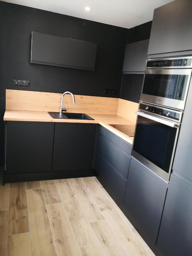 אנסי Studio Moderne, Place Parking Prive, Emplacement Ideal A 100 M Du Lac. מראה חיצוני תמונה