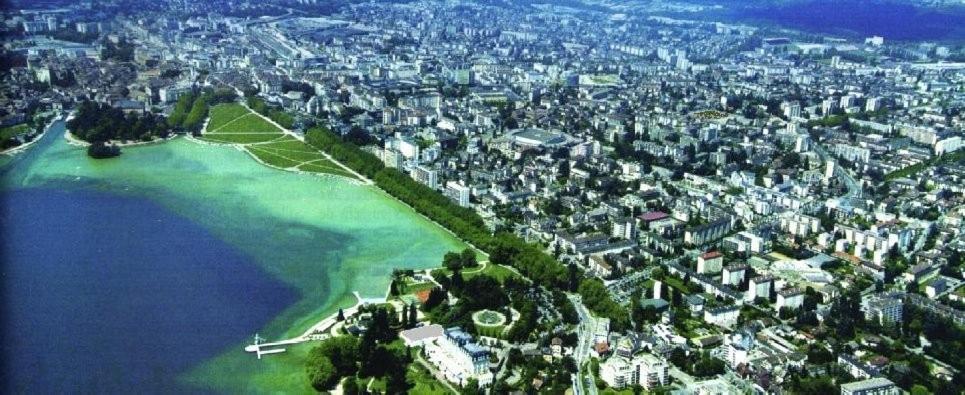 אנסי Studio Moderne, Place Parking Prive, Emplacement Ideal A 100 M Du Lac. מראה חיצוני תמונה