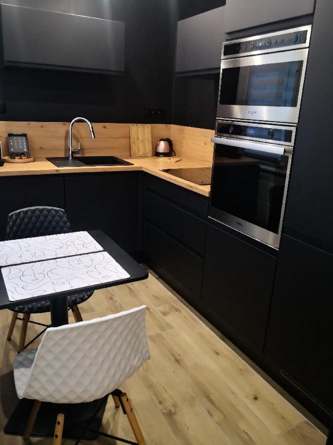 אנסי Studio Moderne, Place Parking Prive, Emplacement Ideal A 100 M Du Lac. מראה חיצוני תמונה